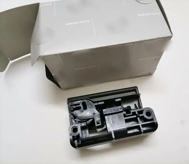  ڵ 尩  ġ  ڵ, ֻ X-trail T30 2003-2007 OEM 68630-EQ300