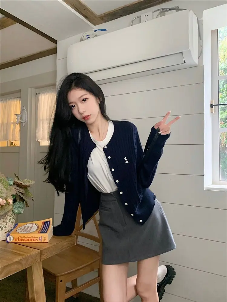 売れ筋商品|||ベルディーニ ニット&セーター アウター レディース Women's Black Label Embroidered Open-Front Cardigan Sweater Twilight Blue 2024 New Fall Women's Dark Blue Embroidery Knit Cardigan
