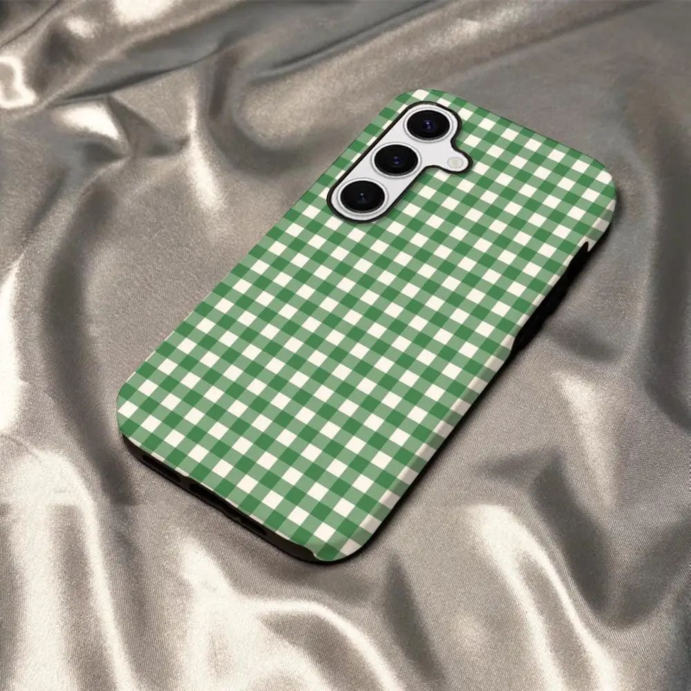 Vintage Red Gingham Glossy HD Phone Case - Durable Hard PC Cover