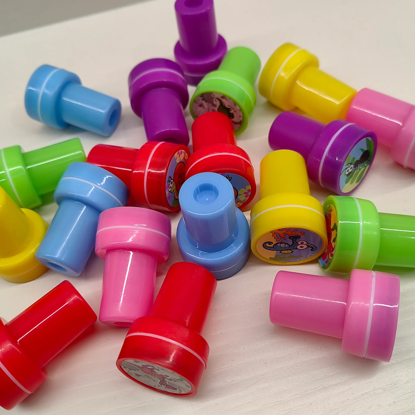 Cartoon seal pattern Stamp rich pattern different shapes a variety of toys press out printing color style random delivery 3