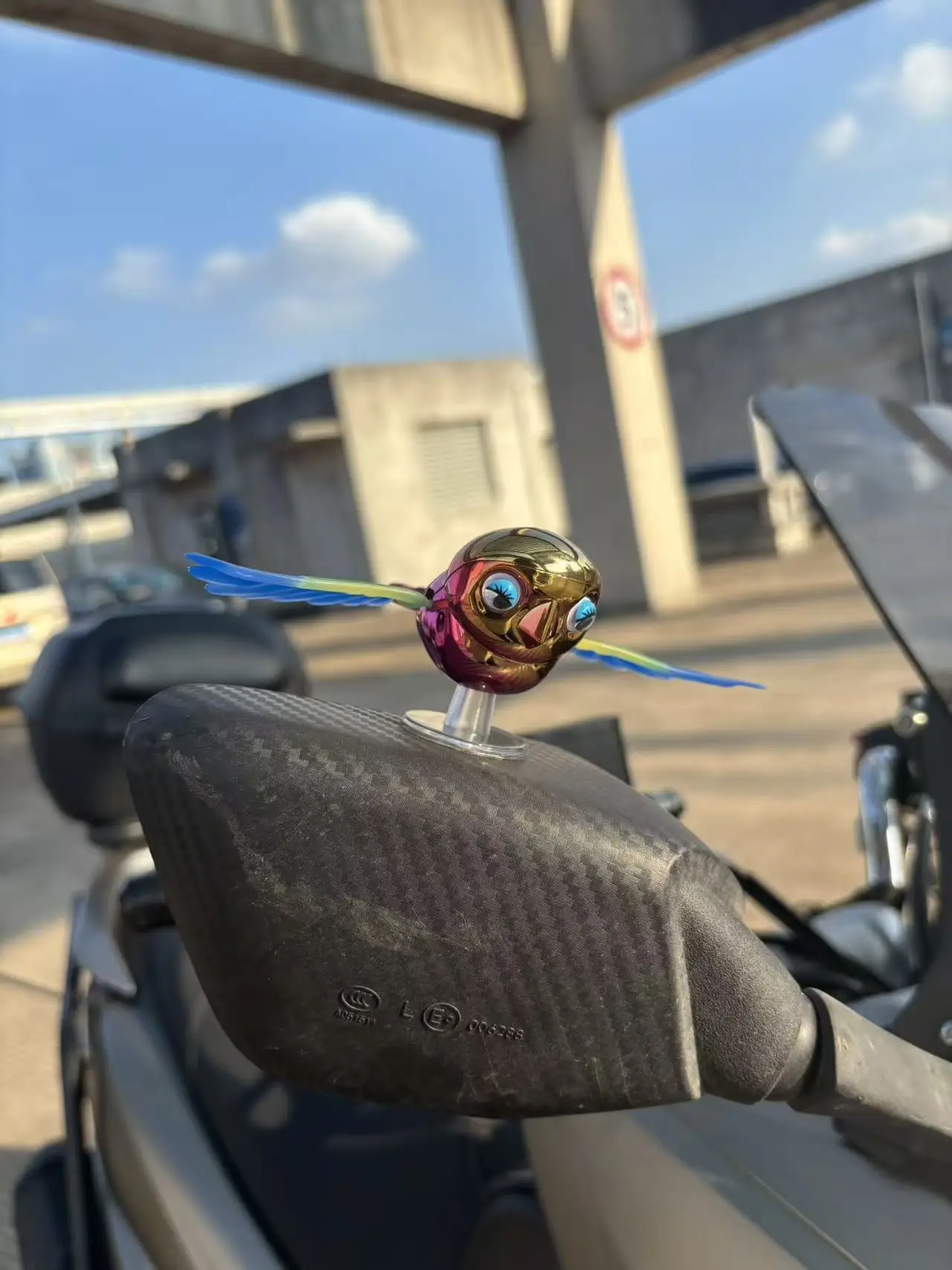 Simulation Flying Bird Helmet Accessory For Motorcycle Riders_voghion.com