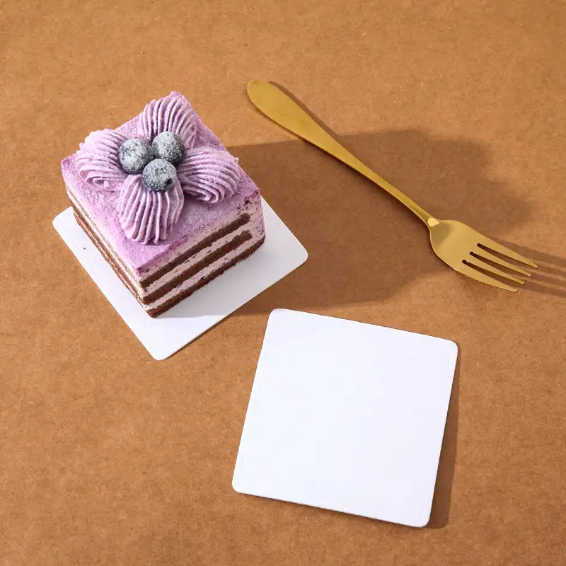 50pcs/set White Mousse Mat Bottom Cake Base Boards Paper Board Shape Dessert Tray Christmas Cake Decoration Tools