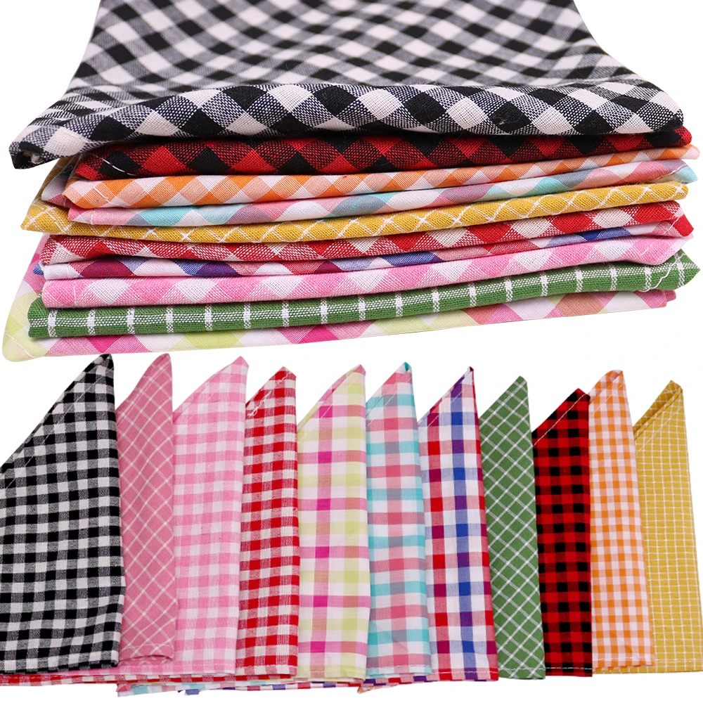 50pcs Hight Quality Cotton Dog Pet bandanas Fashion Plaid Style Pet Supplies Dog Scarfs Grooming Accessories