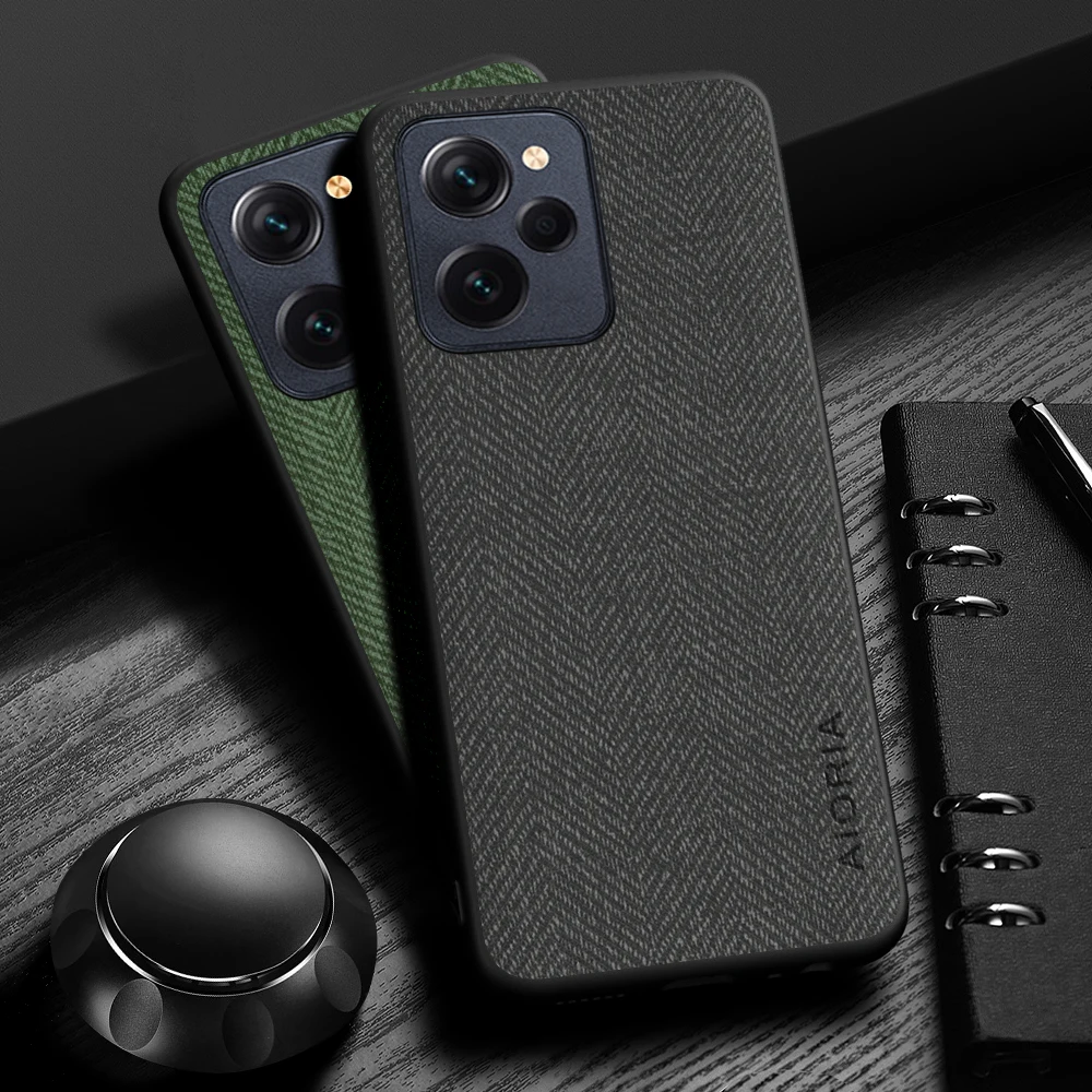 Elegant Leather Wood Grain Cover for Smartphones - Simple, Lightweight, Durable Design