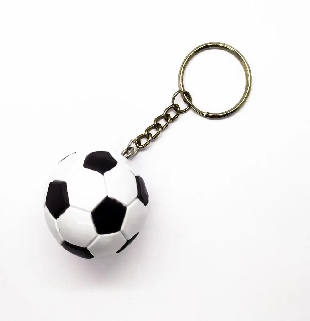 BESIKTAS BLACK WHITE SOCCER BALL HARD PLASTIC KEY chain | Игрушки и хобби