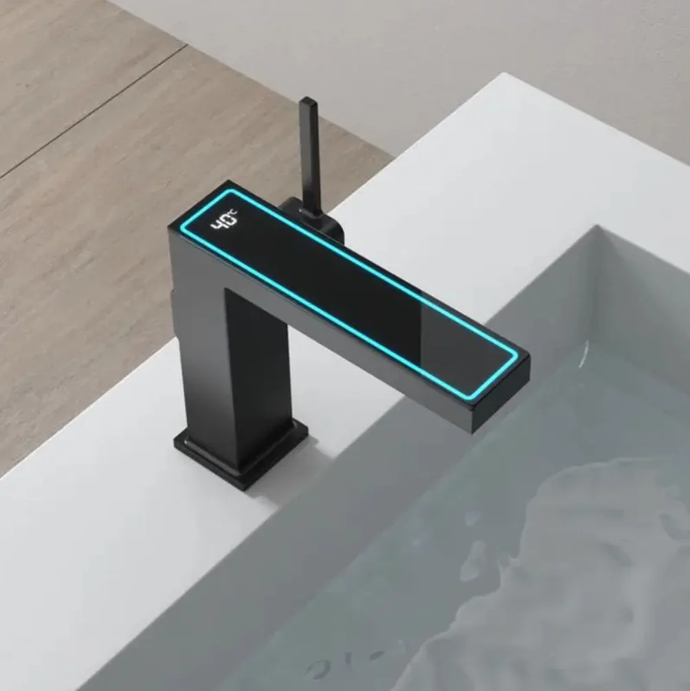 ก๊อกน้ำในห้องน้ำ ก๊อกน้ำอ่างล้างหน้าแบบดิจิตอลอัจฉริยะ แสดงอุณหภูมิ ก๊อกน้ำร้อนและน้ำเย็นทำจากทองแดงทั้งหมด ก๊อกน้ำสำหรับห้องน้ำและโถสุขภัณฑ์ 1