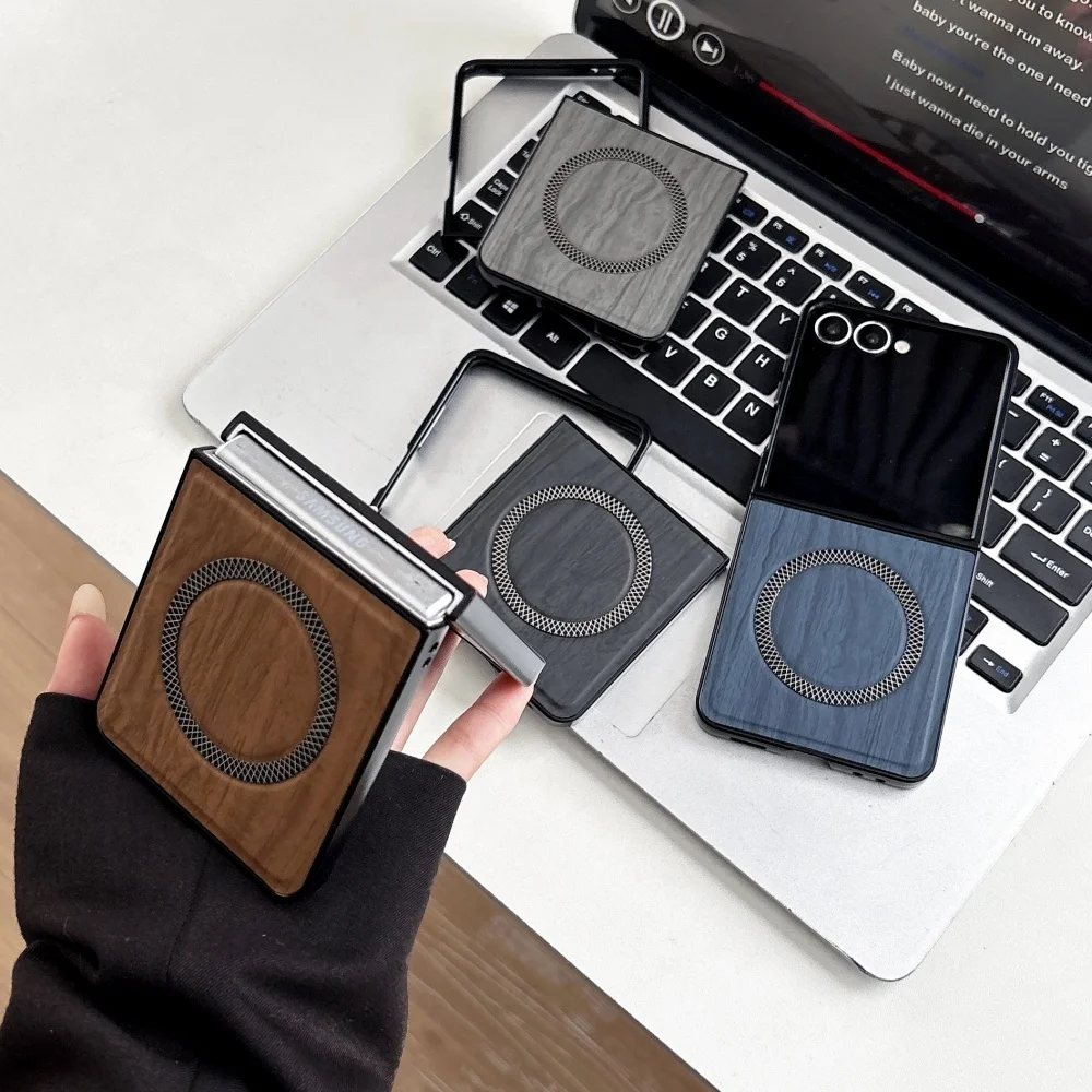 Luxury Wood Grain Magnetic Leather Phone Case with Magsafe Compatibility - Shockproof Cover