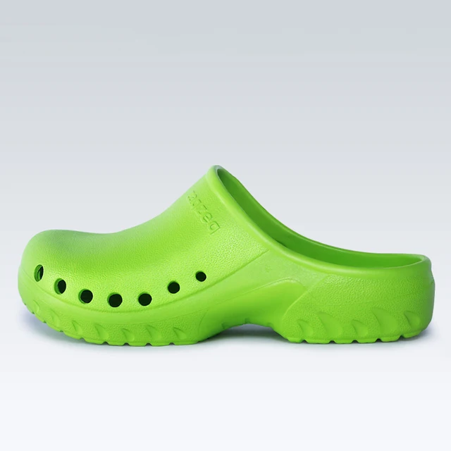 wide clogs with arch support