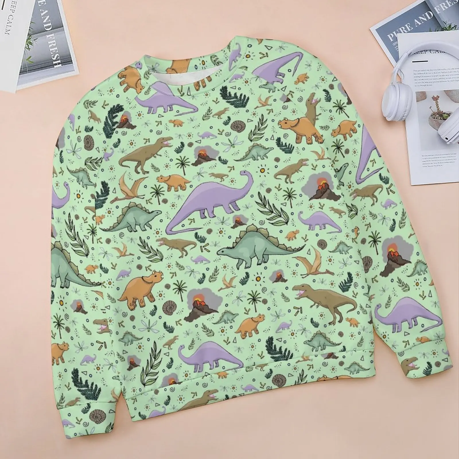 

Girls Raglan Round Neck Sweater Harajuku Aesthetic Cartoon Dinosaurs in Green WomenPrinted T-shirt