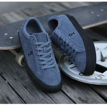 Joiints- Skate de diseñador para hombre y mujer, calzado Unisex de cuero de ante, suela de goma,Bambas zapatillas deportivas informales para caminar 1