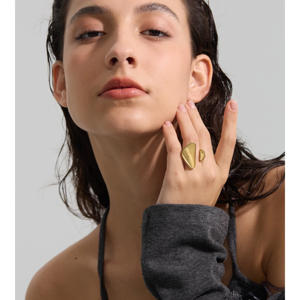 Yhpup Minimalist Stainless Steel Triangle Adjustable Ring