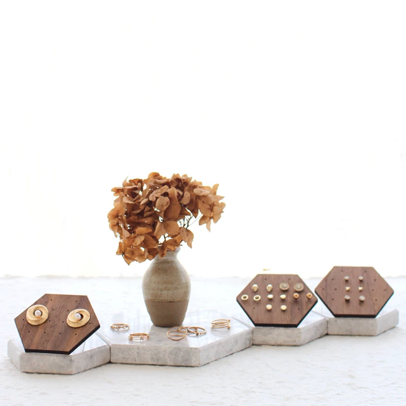 나무 보석 디스플레이 호두 보석 디스플레이 스탠드 귀걸이 귀 스터드 홀더 보석 포장 상자 카드 케이스 구성