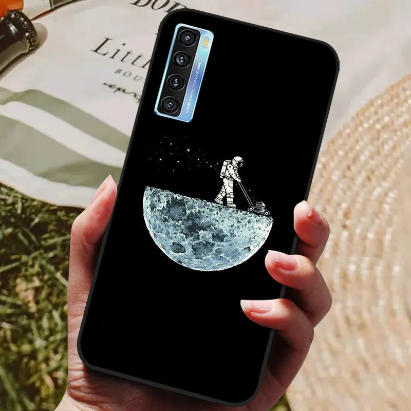 Wolf Design Silicone Soft TPU Back Cover with Black Bumper