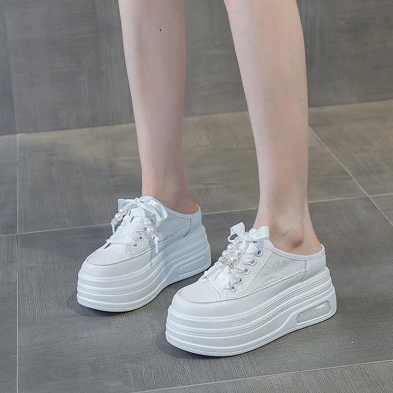 Sneaker donna con lacci e suola spessa per uso quotidiano_voghion.com