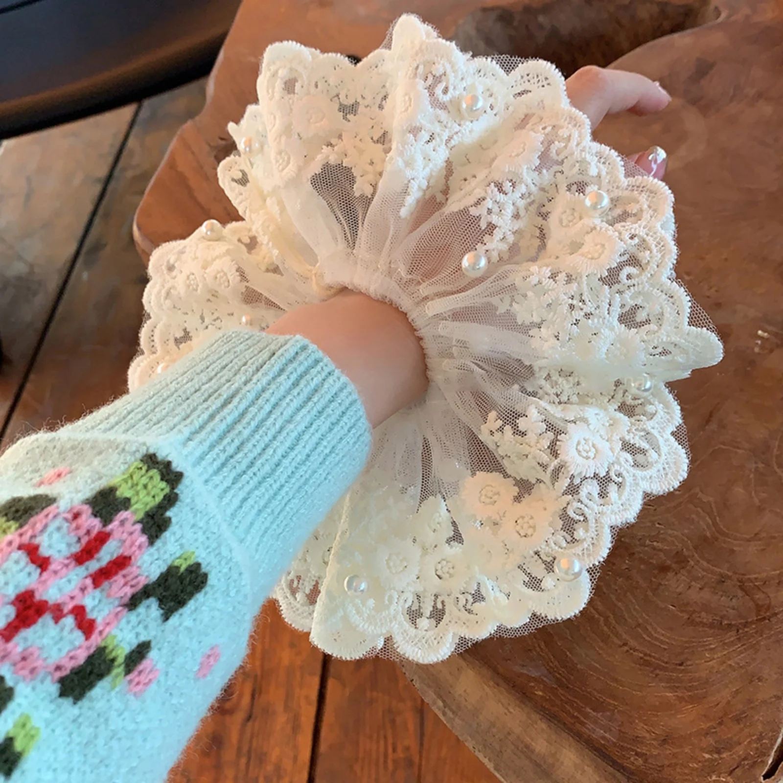 1PC Lace Pearl Scrunchie - Elegant Floral Hair Tie For Women, Vintage Party Hair Accessory