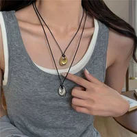 Collier ajustable en cuir PU avec pendentif métallique irrégulier, chaîne de clavicule, breloque géométrique, accessoire unisexe, vente en gros 3