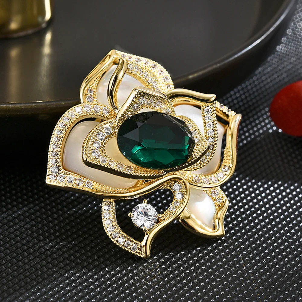 Women Elegant Large Full Crystal Flower Luxury Brooches Badges Lady Casual Party Banquet Shiny Boutique Pins Accessories Corsage