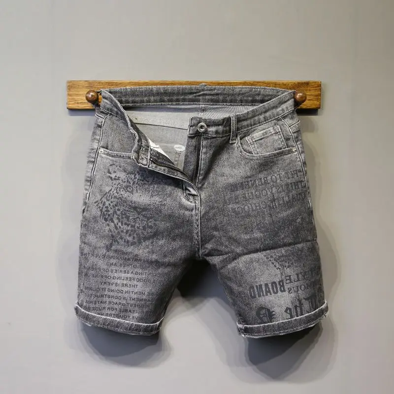 thumbnail image 1 of Pantalones cortos de mezclilla para hombre, de longitud media hasta la rodilla, rectos, cortos, rotos, de lujo, desgastados, elásticos, con cremallera, 1 of 5