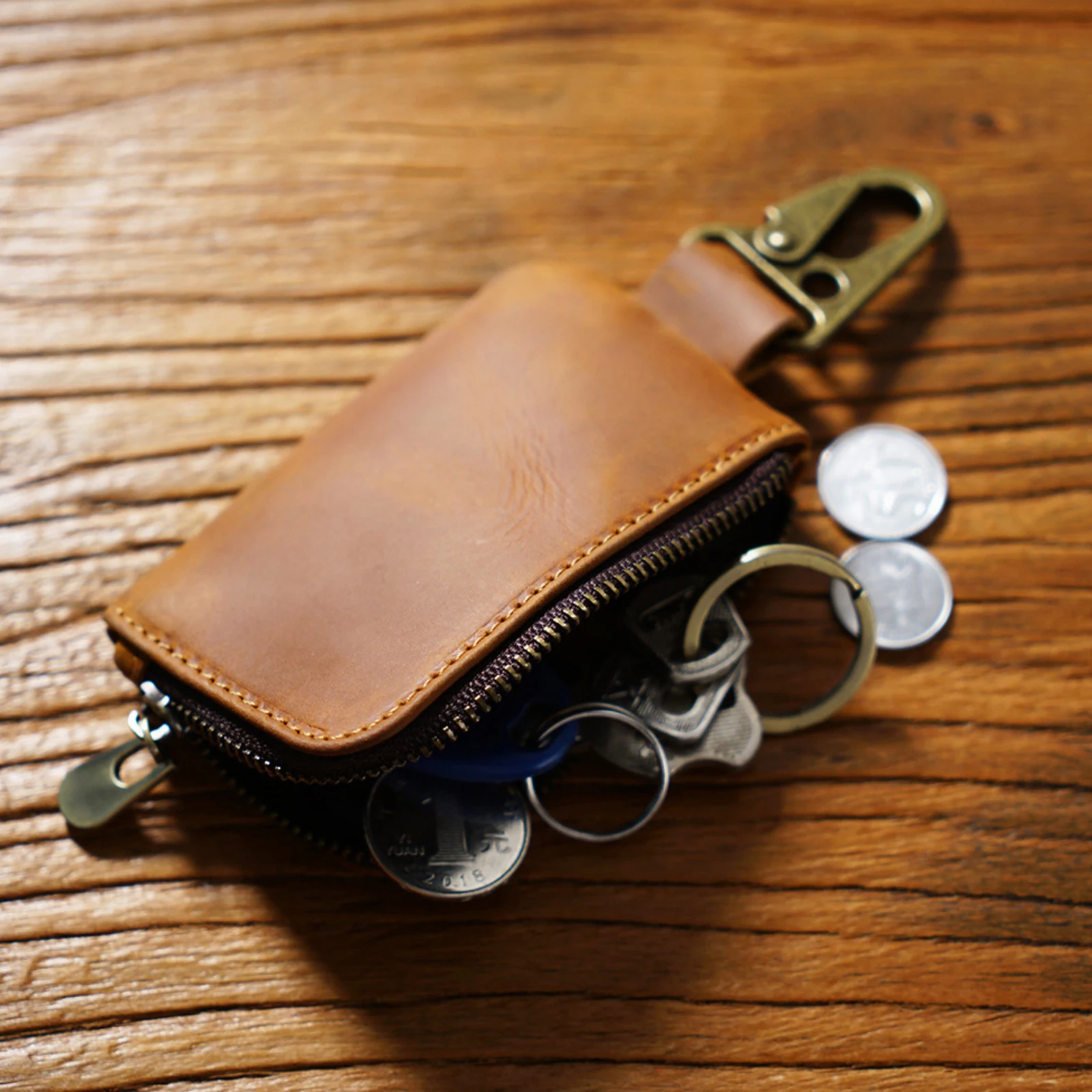 Elegant Leather Zipper Coin & Card Organizer with Keychain