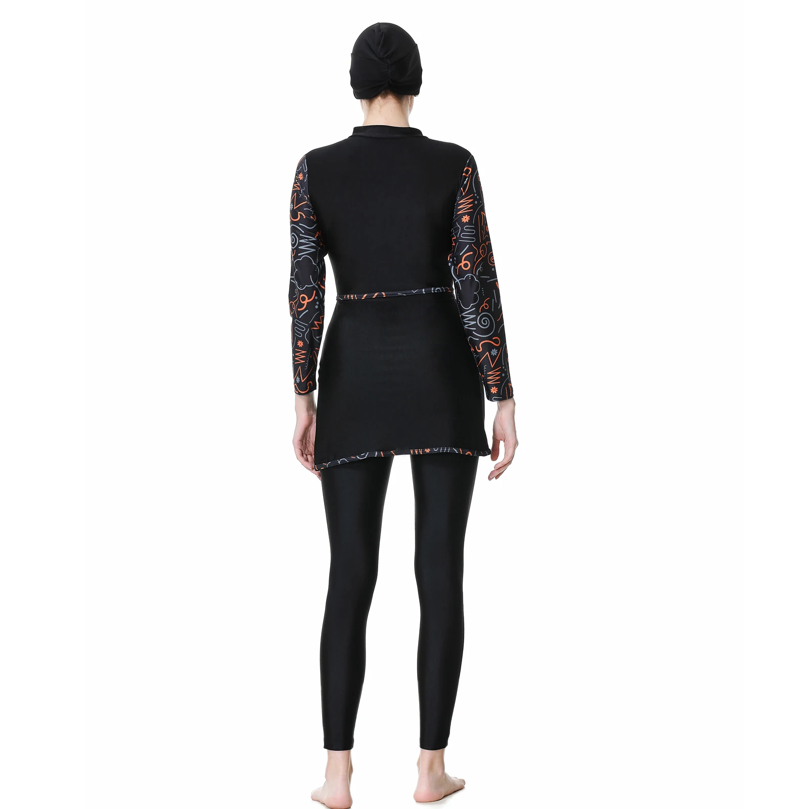 Tunic hem comparison on two models