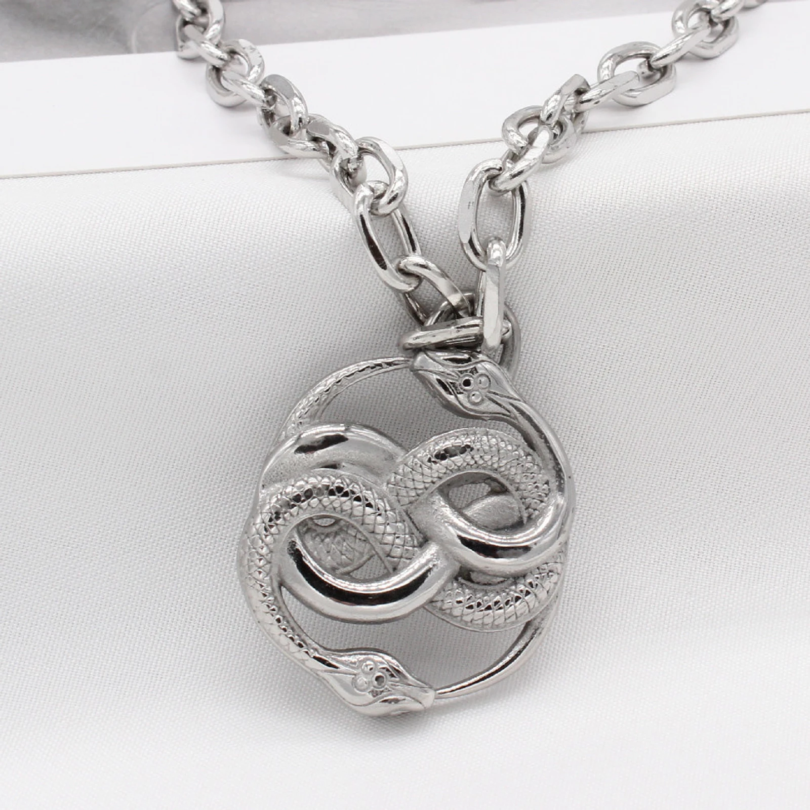 Men's Vintage Double Ouroboros Titanium Steel Pendant Pendant Necklace Hip Hop Fashion Party Gift