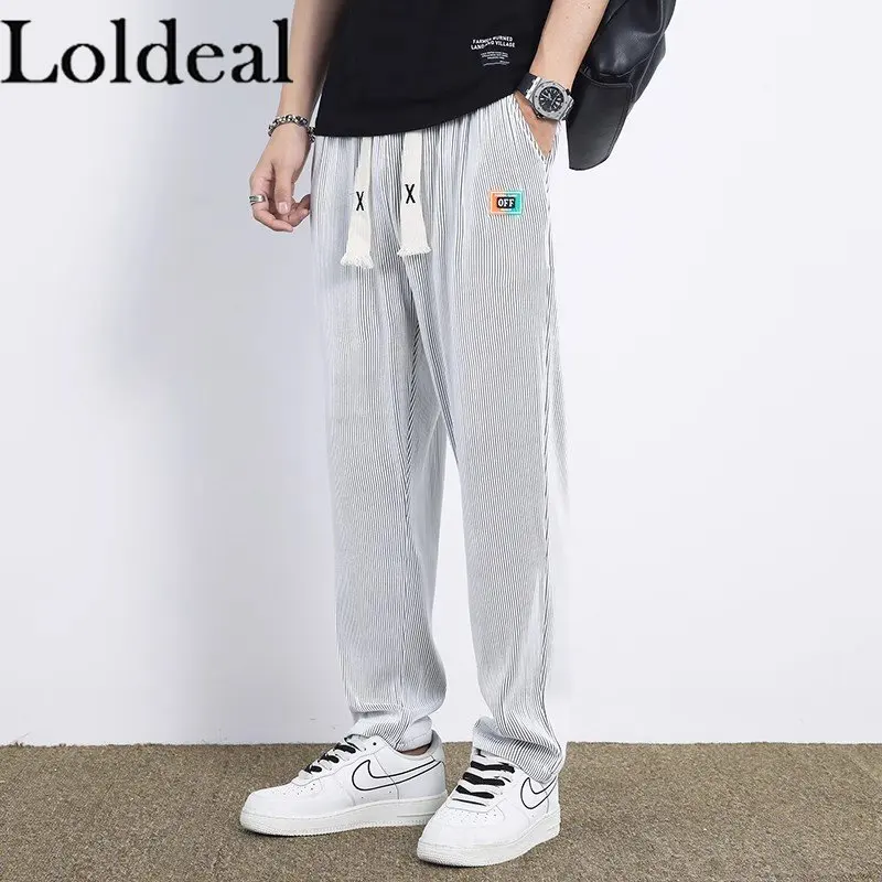 

Smooth Stripe Texture Casual Pants Men Drawstring Elastic Waist Loose Straight White Pleating Trousers