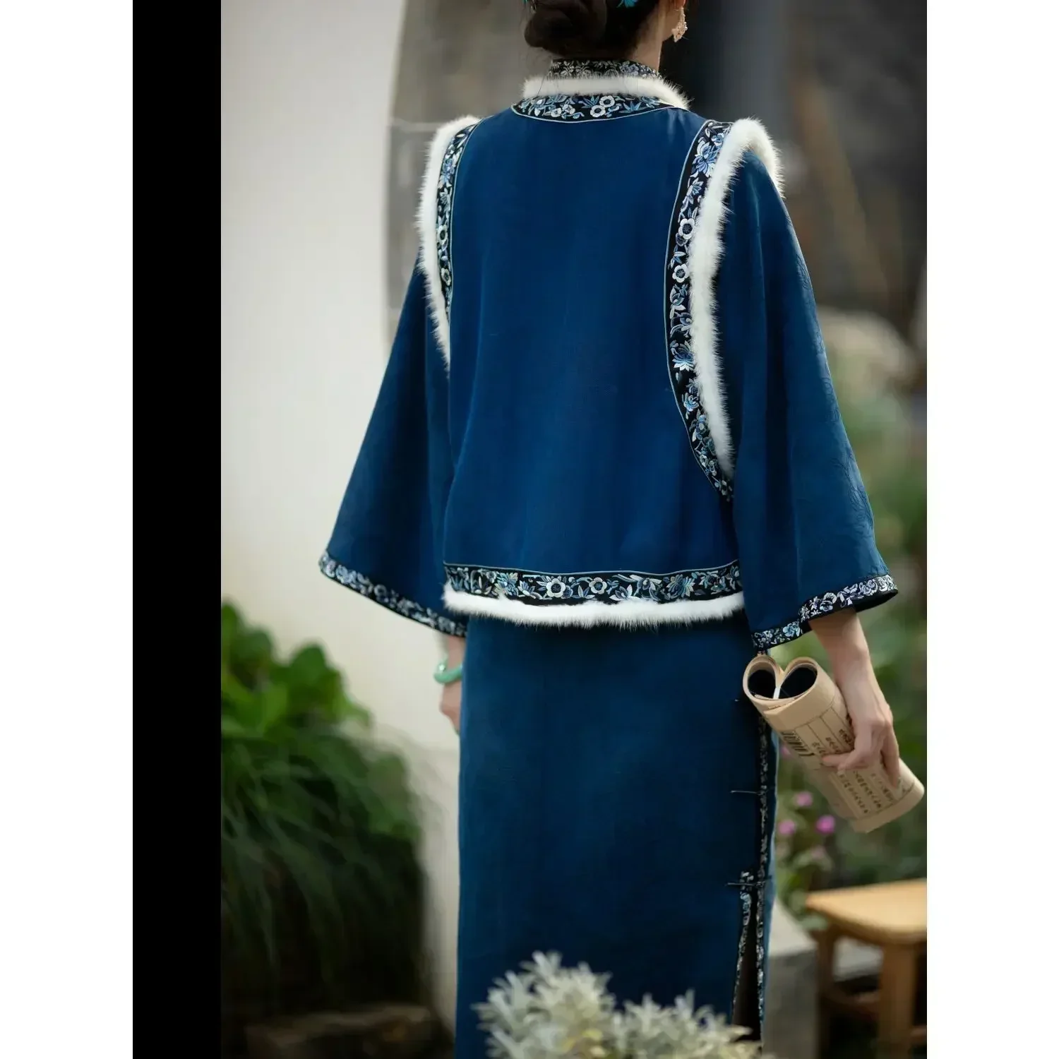 Autumn Winter Qing Dynasty Tang Suit Suit with Top Cheongsam Dress Inner Vintage Fur Collar Thickened Vest for Women Plus Size