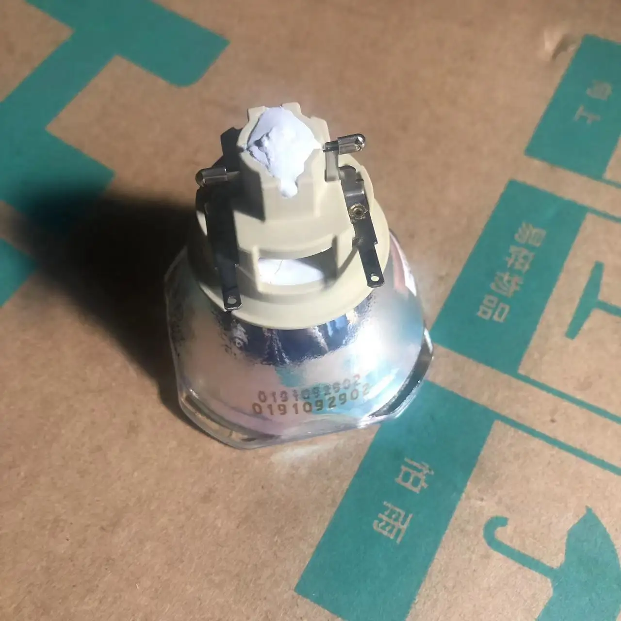 

AWO Original Projector Lamp For Ricoh PJ YX2000/PJ YX2100/PJ YX2200/PJ YX2400/PJ YX4000 Projectors