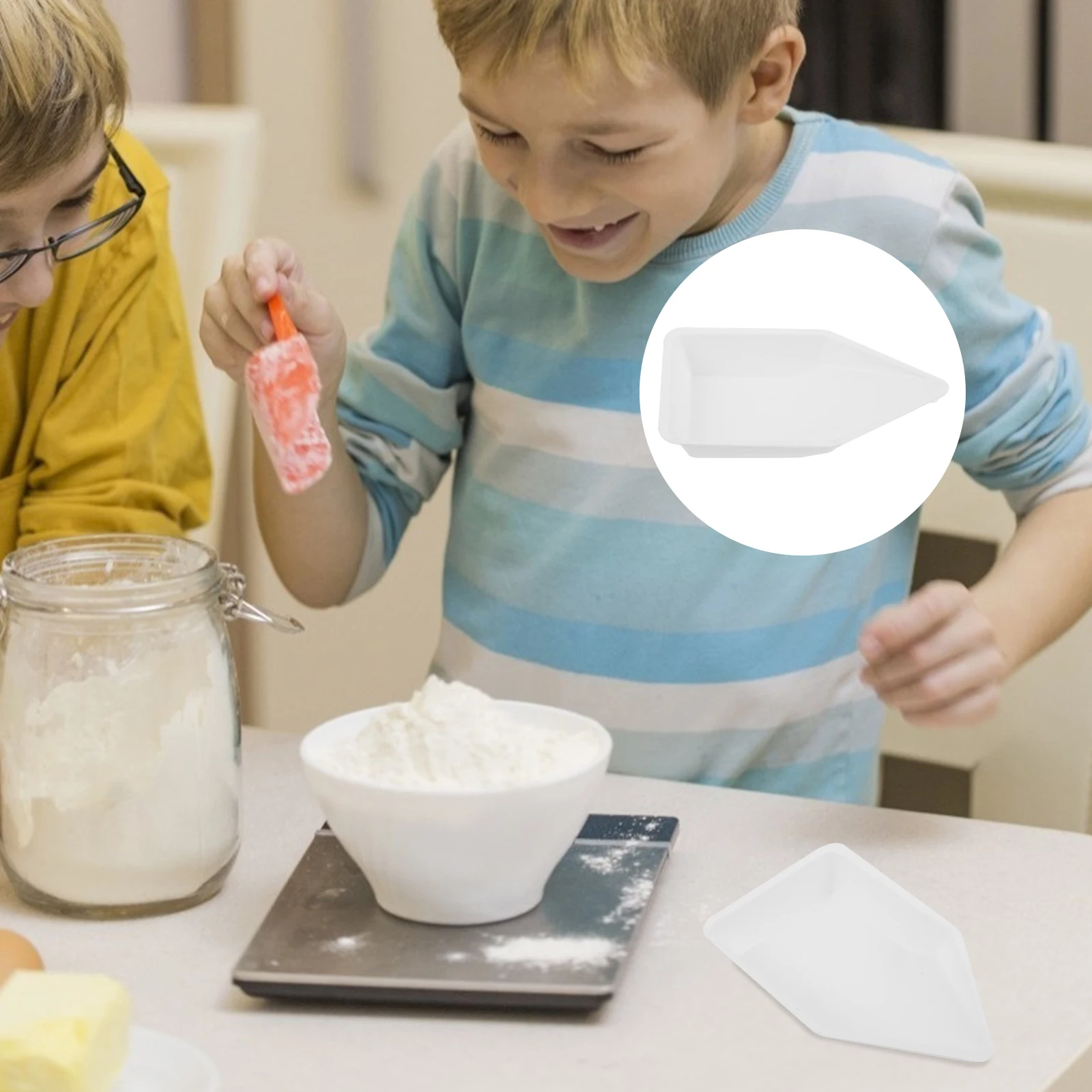 10pcs Plastic Weighing Boat Anti-Static Lightweight Food Safe Disposable Mixing Measuring Liquids Powders Easy Stack Lab