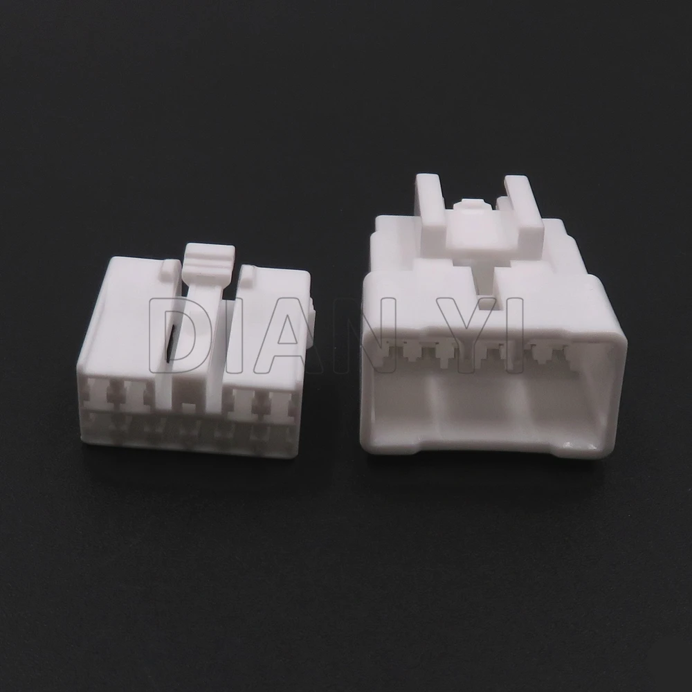 Рисунок 3 - Негерметичные разъемы в пластиковом корпусе с кабелями