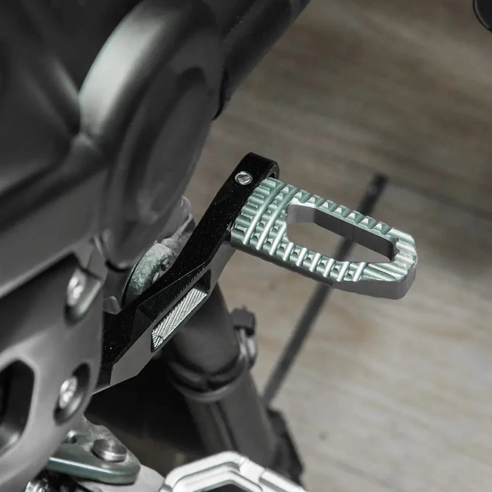 Motorcycle Accessories Motorcycle Foot Pedals CNC Aluminum Adjustable Folding Gear Shifter Shift Pedal Lever For BMW R1250GS