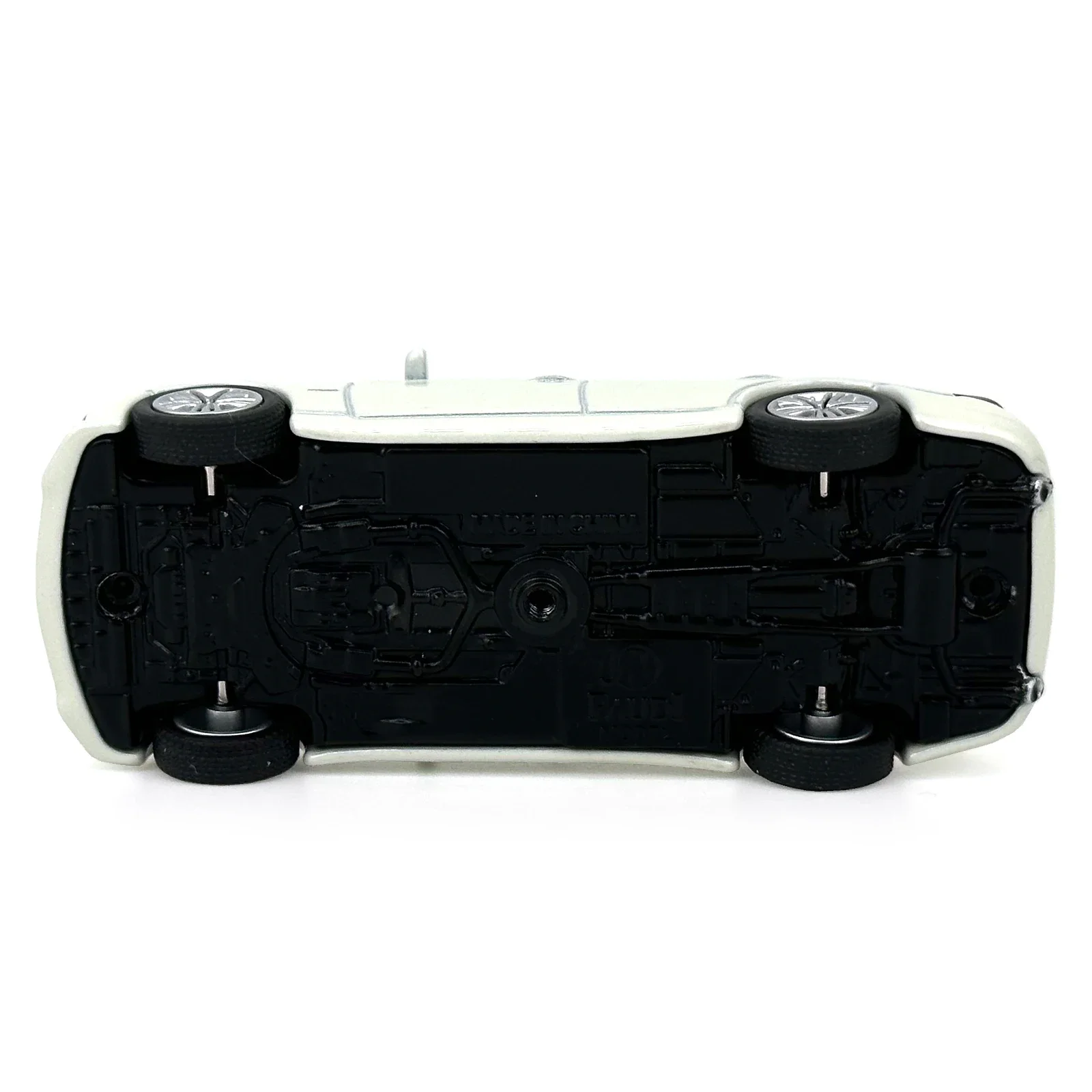 نموذج سيارة باودي بمقياس 1:64 إنفينيتي Q50S، أبيض،...