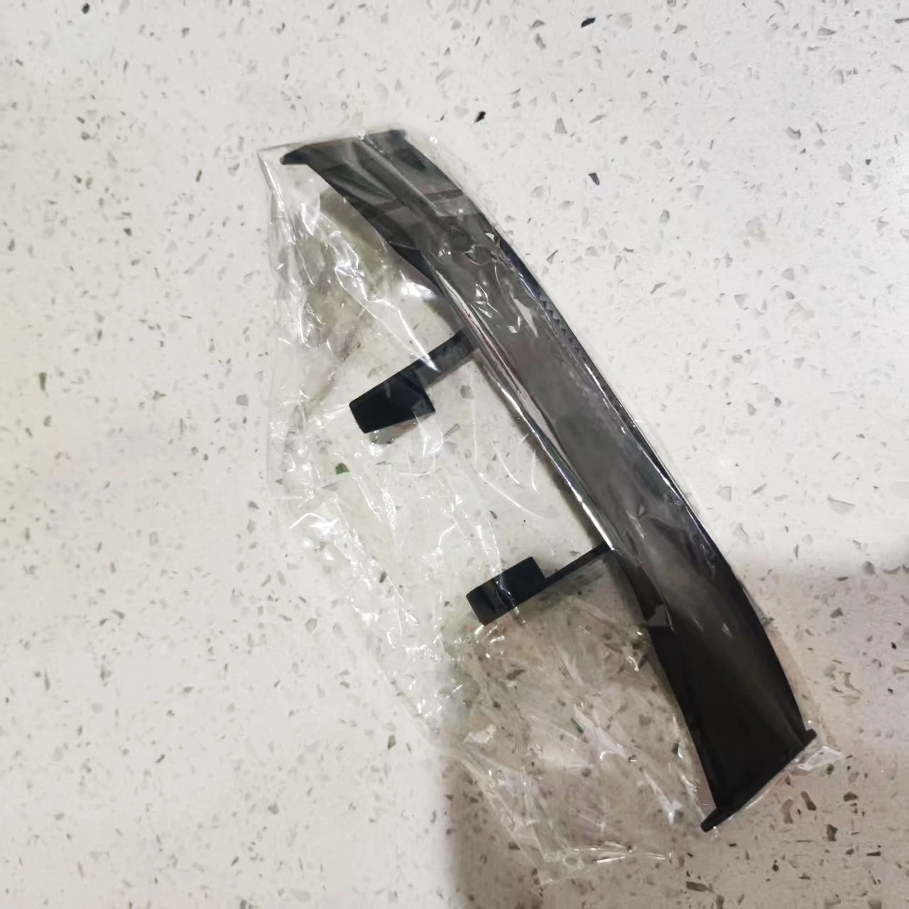 Elegante spoiler universale per auto mini stile 777 - immagine 3
