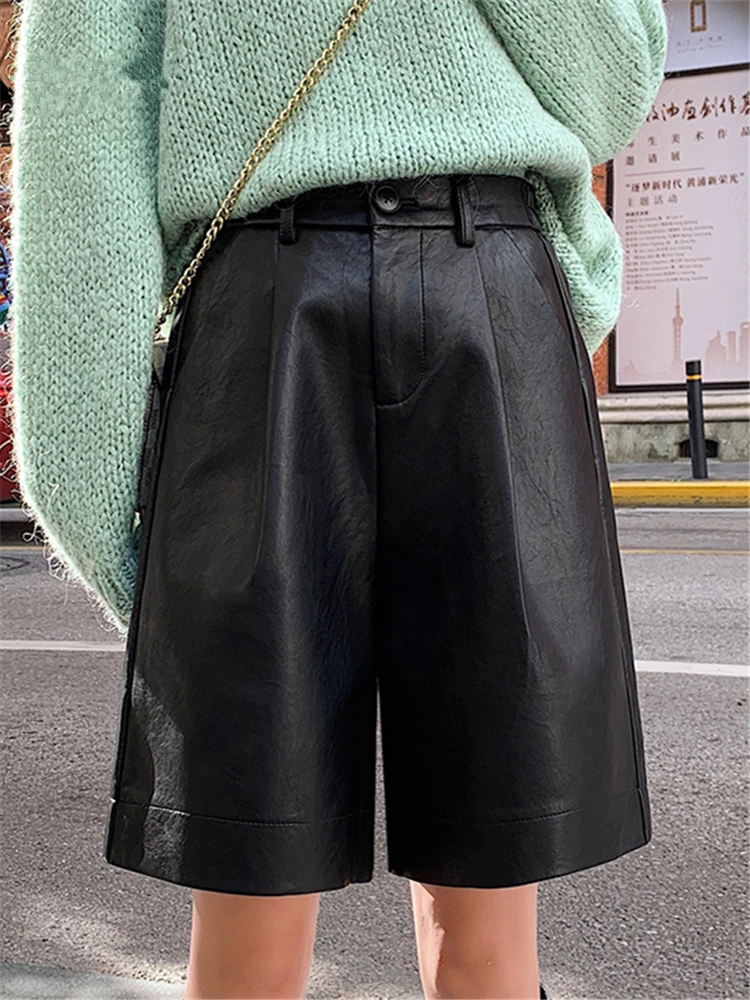 REALEFT Autumn Winter Green Faux PU Leather Women's Shorts High Waist Wide Leg Pants Vintage Trousers Female Pocket 2023 New