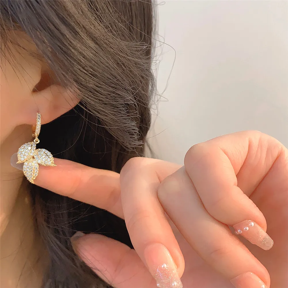 エレガントなジルコニア,18K吊り下げピアス 楽天市場】ピアス レディース 18金ポスト K18 K18WG