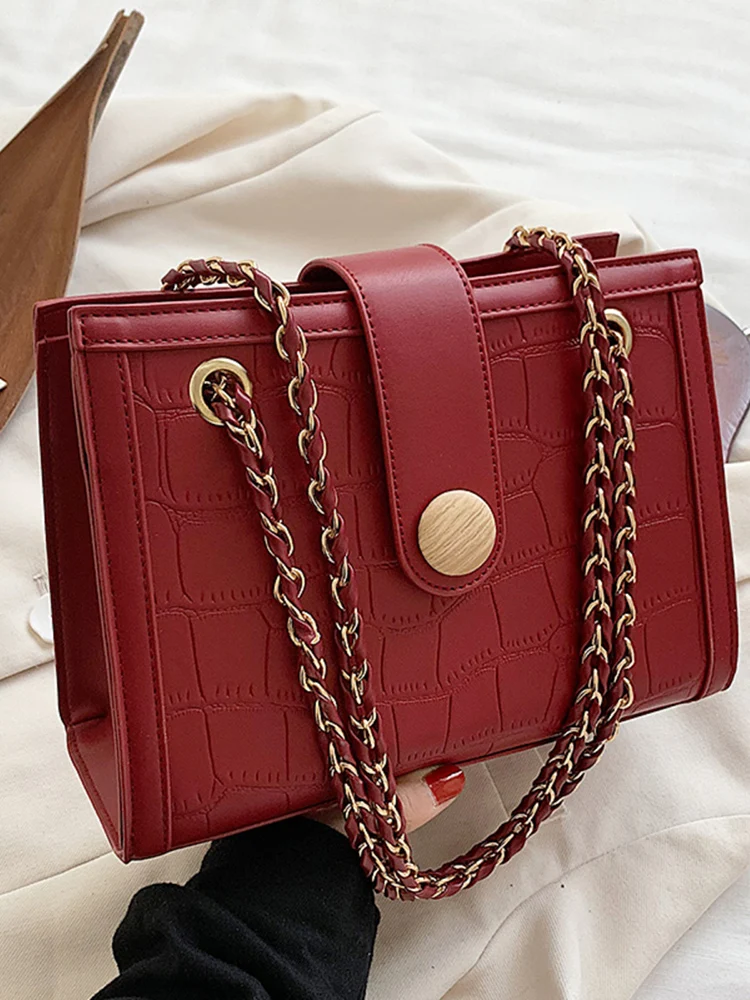 

Light Luxury One Shoulder Red Bag For Women's Wedding Niche Texture Female Square Chain Bags Casual Simple Commuting Handbag