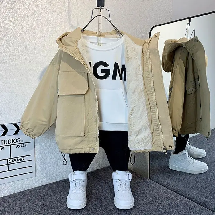 ���ƿ� ��� �Ȱ� ���� ��ī �ڼ� ��ư ����, ���ο� ��� �β��� ���� �ܿ� �Ƿ� �ܿ� ��ư �е� 2022