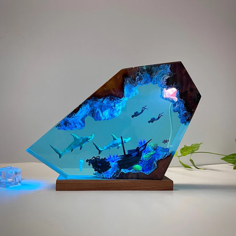 seabed-world-organism-resin-table-light-creactive-art-decoration-lamp-shark-sunken-ship-divers-theme-night-light-usb-charge