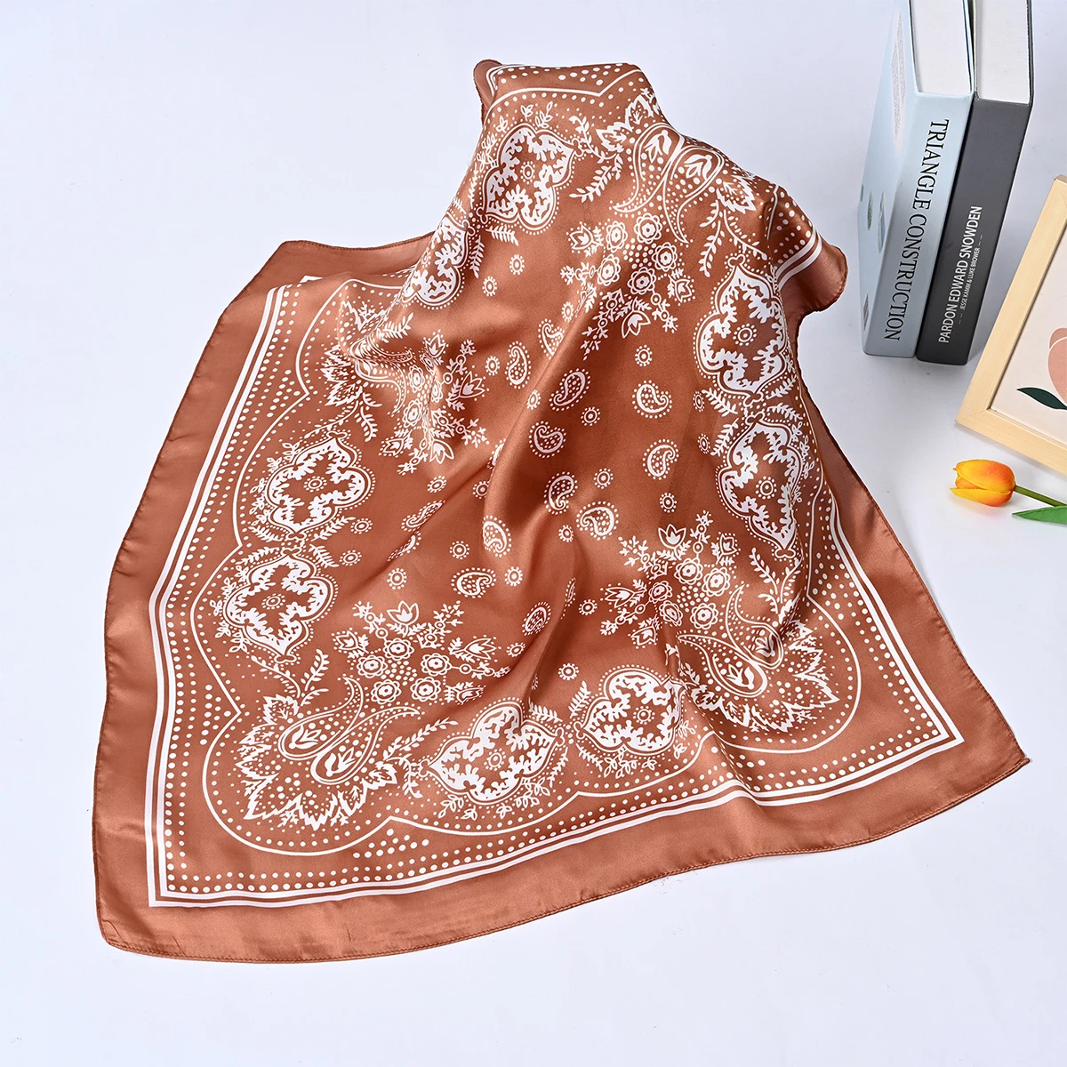 

70cm Faux Silk Square Scarf Polyester Korean Fashion Cashew Flower Silk Scarf Geometric Women Neck Scarf Ladies Accessories