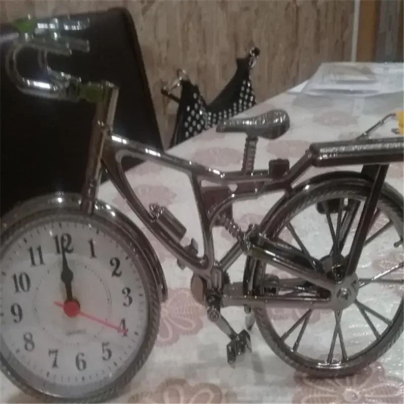Fashion Tide Retro European and American Bicycle Alarm Clock Set Table Clock — view 4