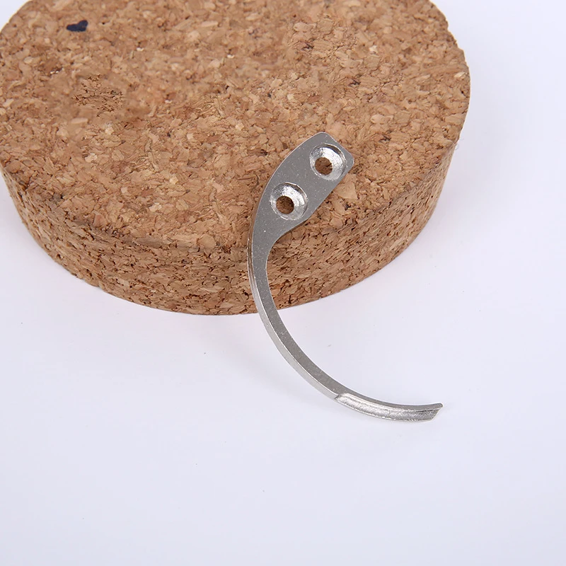 Рисунок 5 - Разблокировочные крючки