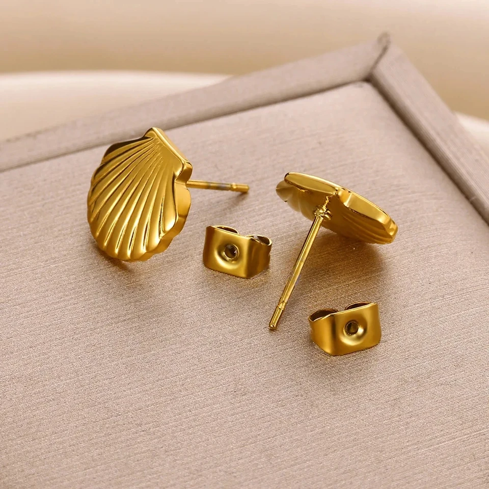 ALRNBY Gold Seashell Stud Earrings For Women - Dainty Ocean Beach Jewelry, Hypoallergenic & Non-Tarnish