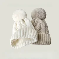 Зимние вязаные шапки, теплые меховые помпоны, толстые плюшевые шапки, однотонные женские универсальные лыжные шапки с черепами, бархатная шапка — изображение 2