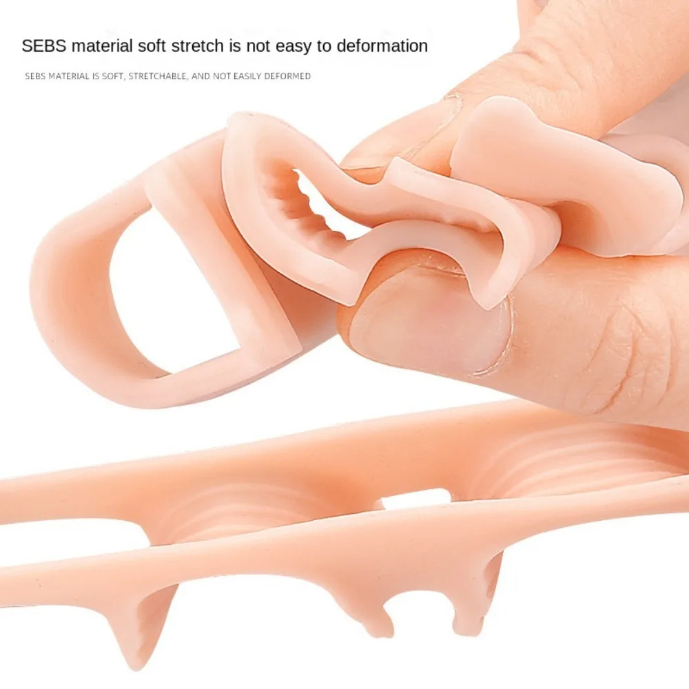 New Portable Valgus Corrector Washable Reusable Three Hole Toe Separators Manicure Pedicure Elastic Toe Separator Straightener