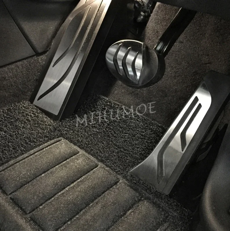 フットレストデッドブレーキガスペダルパッドカバーbmw X1 X2 2-5seriesアクティブツアラーF48 F39 F45 F46 F40 -  AliExpress 車のフットレスト X1 F48シリーズ 2014-2022用 ペダルパッド ガスブレーキペダルカバーアクセサリー 車のフットレスト 用のビー・エム・ダブリュー 1シリーズ 1シリーズ F40 2020 2021 AT用 ステンレススチール製ガスブ