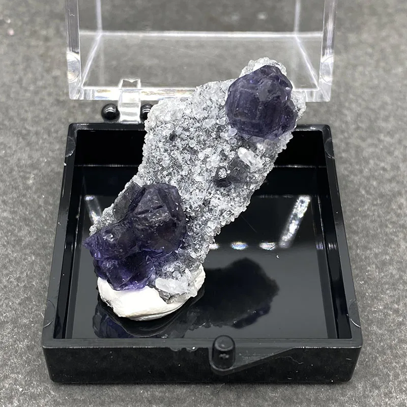100% natural Tanzanite blue fluorite symbiotic raw stone mineral specimen healing crystal gem collection+ Box size:35*35*35mm