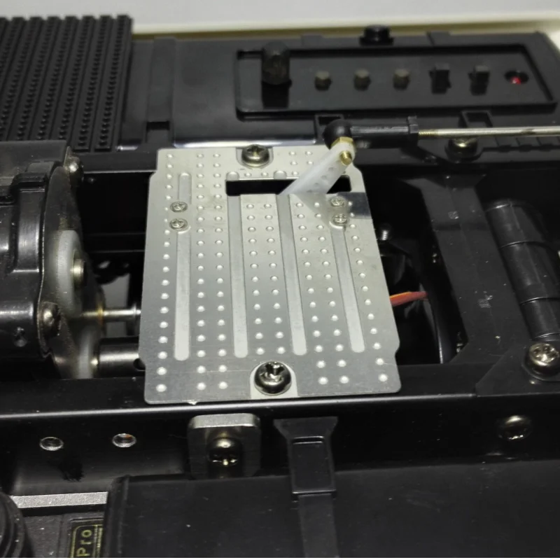 Steering Gear Engine Bracket Anti-skid Board for TAMIYA 1/14 Truck Tractor Trailer SCANIA 770s 56368 Tamiya LESU Truck Parts 5