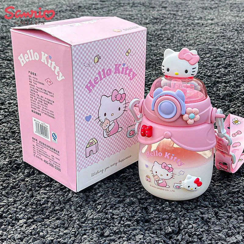 

Kawaii Sanrio Cup Hello Kittys Anime Cute 750Ml High-Capacity Portable Pot-Bellied Kettle Drinking Straw Cup Gifts Toys for Girl