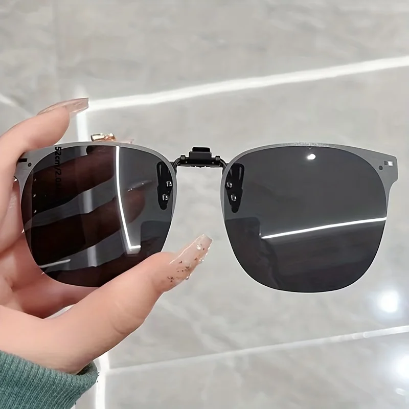 Driving Glasses 8 Color Styles Eyeglass Clip For Men And Women Can Be Flipped 180&deg;