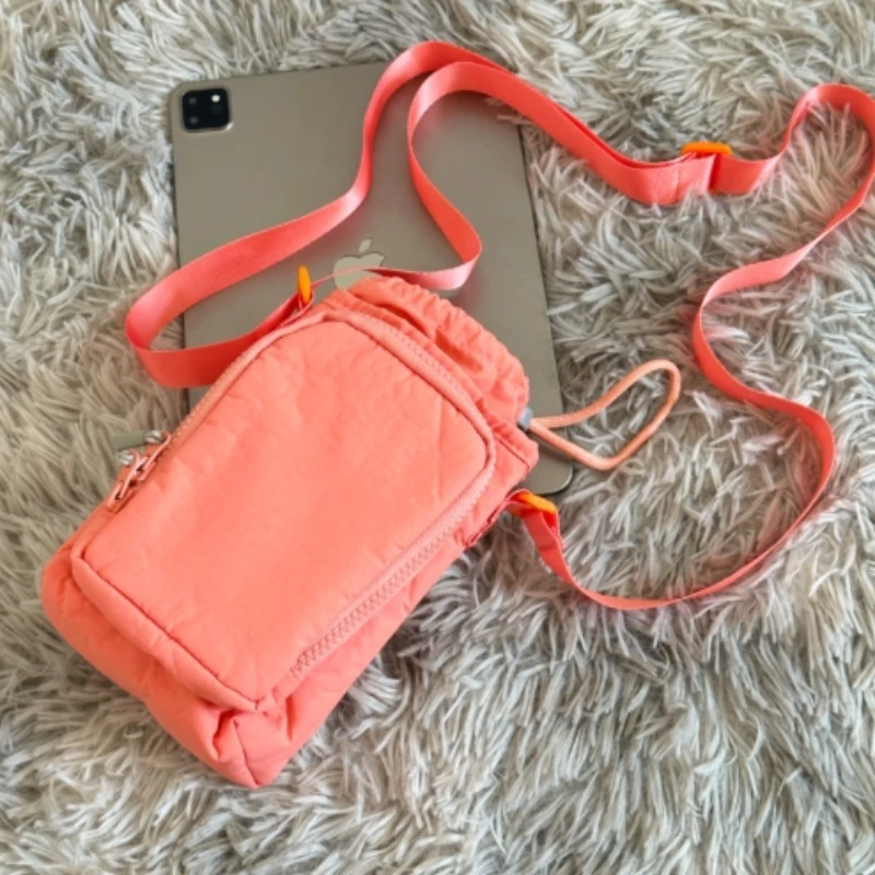 Single shoulder kettle bag, phone bag, waterproof yoga bag, sports outdoor portable bag, drawstring slanted back small bag